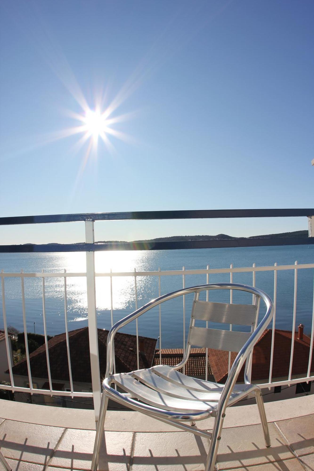 Hotel Bavaria Trogir Сегет Доньи Экстерьер фото