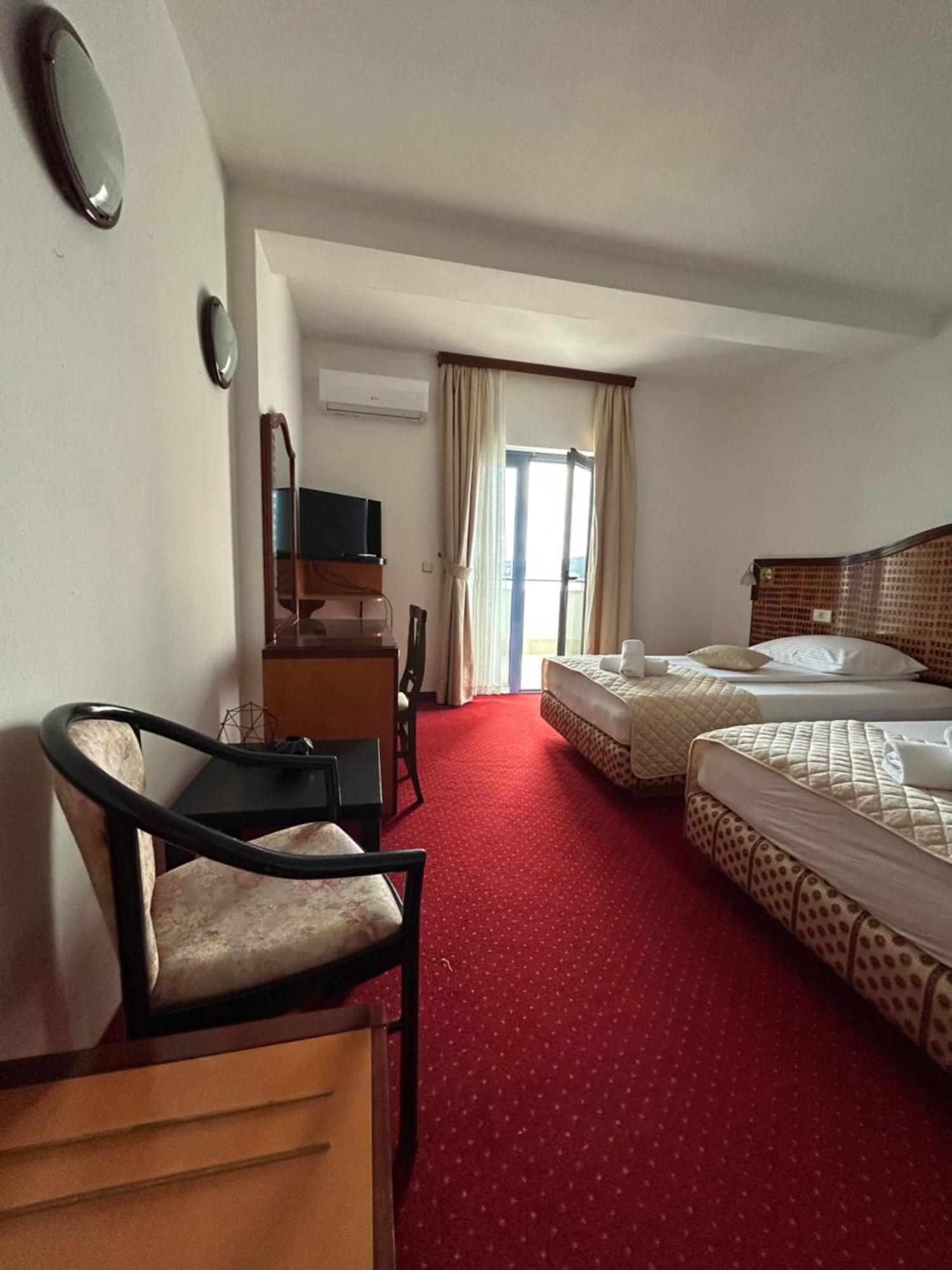 Hotel Bavaria Trogir Сегет Доньи Экстерьер фото