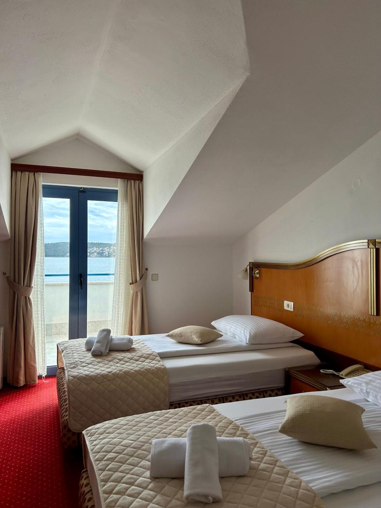 Hotel Bavaria Trogir Сегет Доньи Экстерьер фото