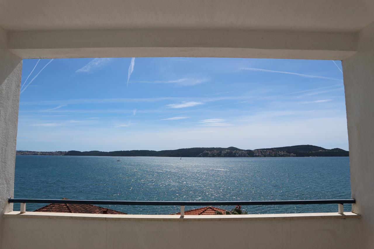 Hotel Bavaria Trogir Сегет Доньи Экстерьер фото