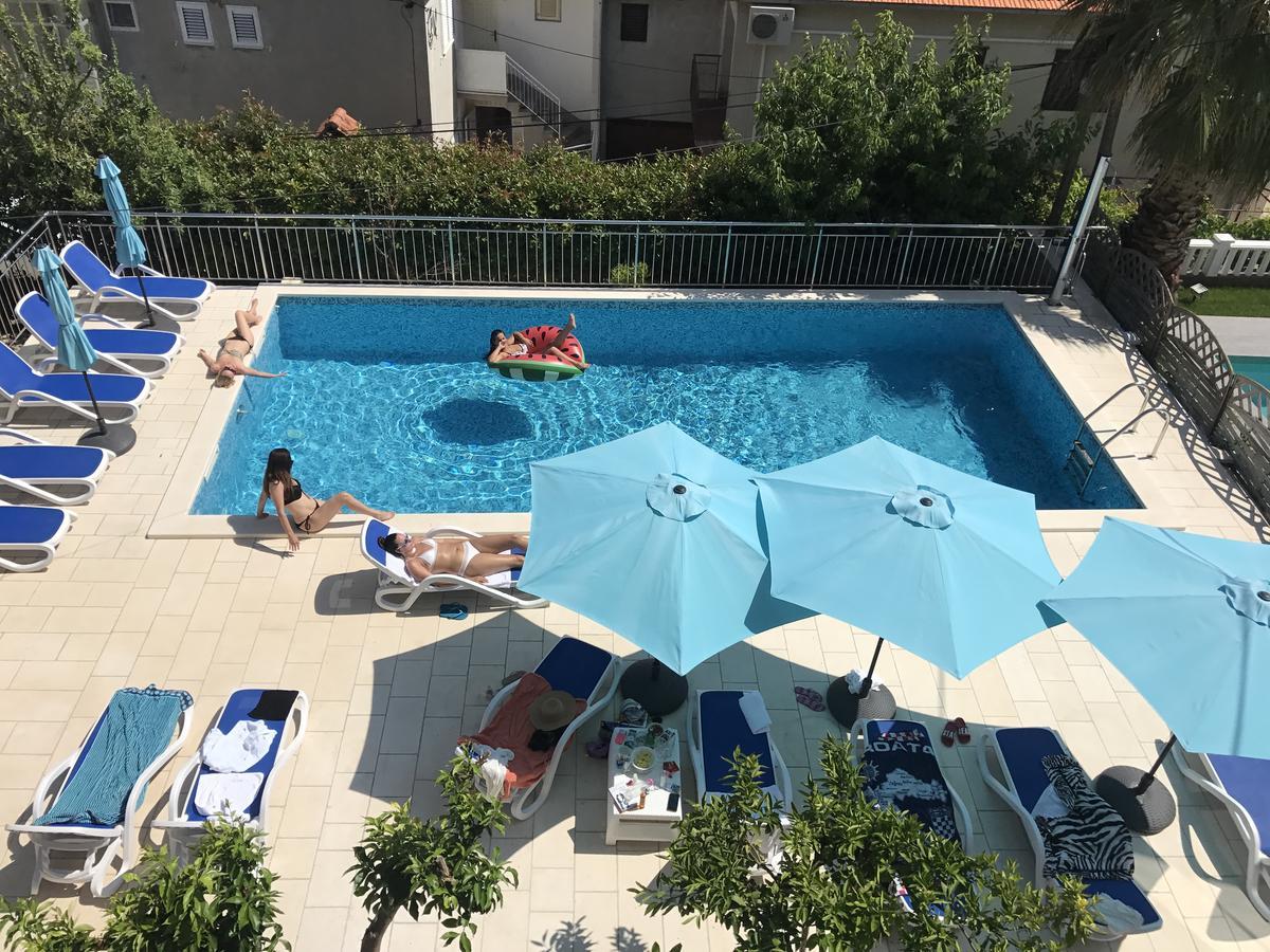 Hotel Bavaria Trogir Сегет Доньи Экстерьер фото