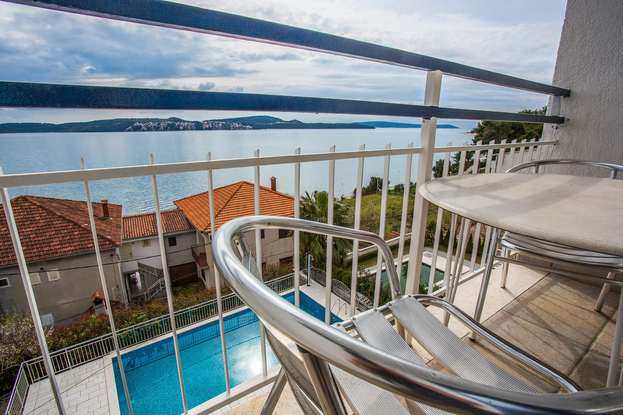 Hotel Bavaria Trogir Сегет Доньи Экстерьер фото