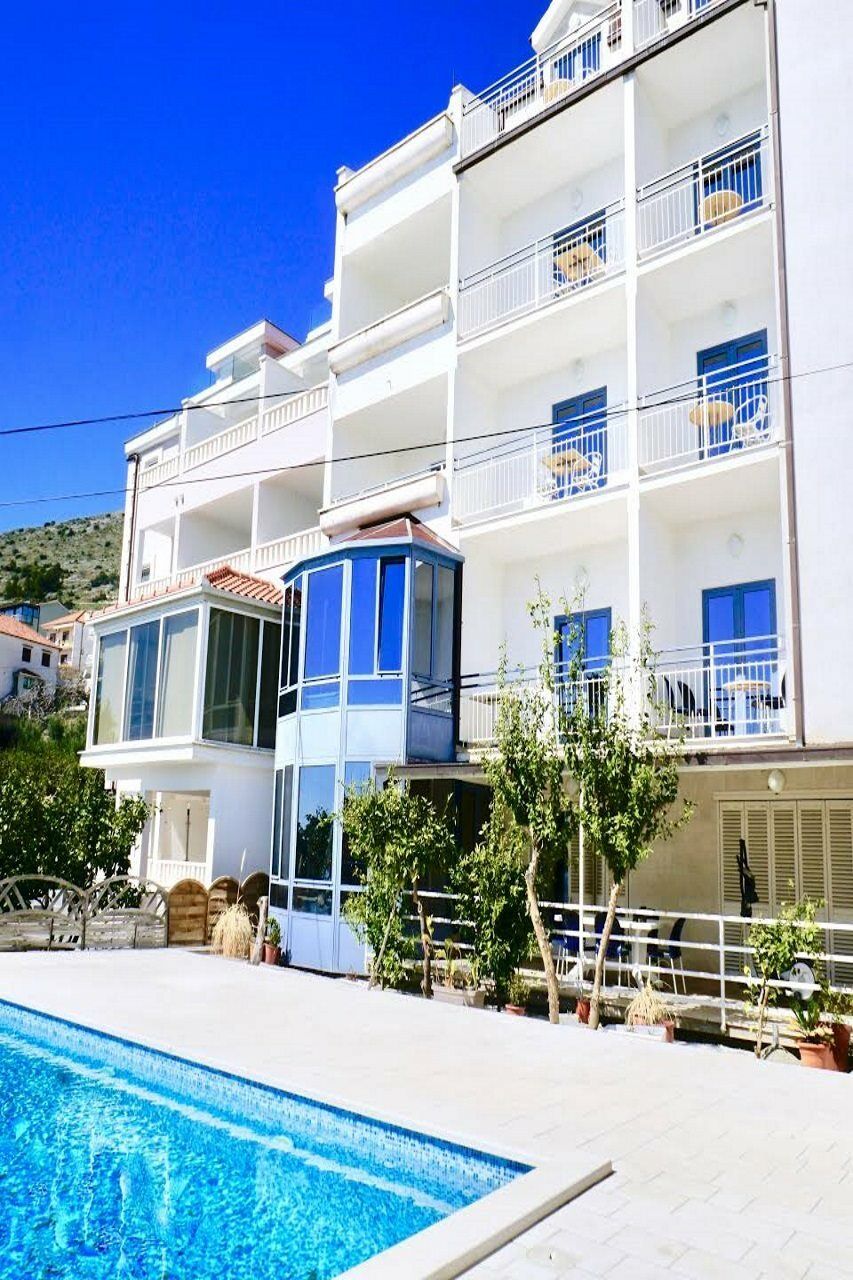 Hotel Bavaria Trogir Сегет Доньи Экстерьер фото