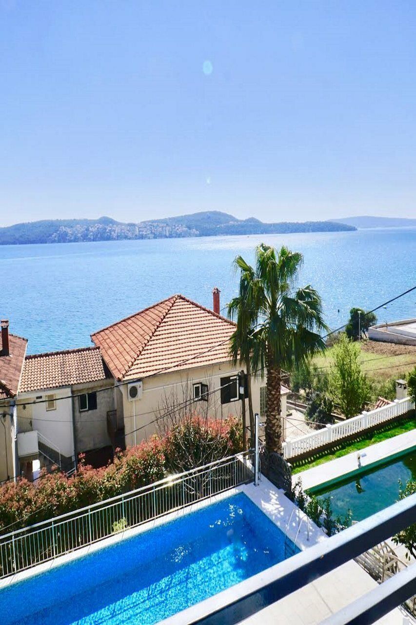 Hotel Bavaria Trogir Сегет Доньи Экстерьер фото